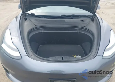 2019 Tesla Model 3 Long Range/Performance из США, поврежденный, VIN 5YJ3E1EB6KF209925